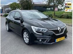 Zwart Gebruikt 2019 Renault Mégane GrandTour LIMITED Stationwagen | € 12.450 (Eerlijke prijs)