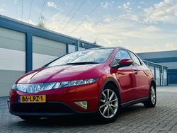 Rood Gebruikt 2007 Honda Civic Comfort Hatchback | € 4.950 (Eerlijke prijs)