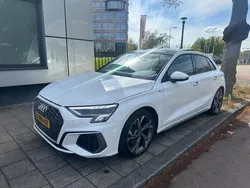 Wit Gebruikt 2021 Audi A3 Sportback Edition .1 Hatchback | € 33.950 (Iets duurder)