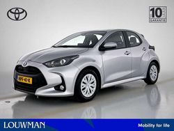 Grijs Gebruikt 2024 Toyota Yaris Hybrid Active Hatchback | € 22.495 (Eerlijke prijs)
