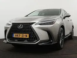 Grijs Gebruikt 2022 Lexus NX450h+ Executive Line SUV | € 57.450 (Eerlijke prijs)