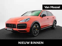 Oranje Gebruikt 2020 Porsche Cayenne Turbo S SUV | € 88.940 (Super prijs)