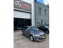 Grijs Gebruikt 2012 VW Polo Style Hatchback | € 4.950 (Goede deal)