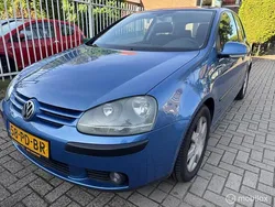 Blauw Gebruikt 2004 VW Golf IV Comfortline Hatchback | € 2.750 (Eerlijke prijs)