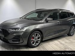 Grijs Gebruikt 2022 Ford Focus ST-Line Stationwagen | € 19.945 (Eerlijke prijs)