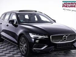 Zwart, metallic lak Gebruikt 2022 Volvo V60 Inscription Stationwagen | € 37.990 (Super prijs)