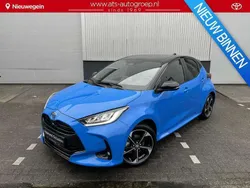 Blauw Gebruikt 2024 Toyota Yaris Hybrid Edition Hatchback | € 28.900 (Super prijs)