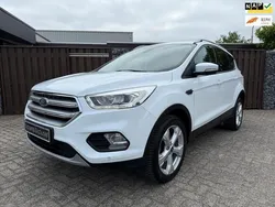 Wit Gebruikt 2017 Ford Kuga Titanium SUV | € 9.995 (Goede deal)