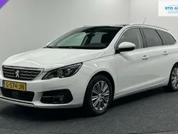 Wit Gebruikt 2019 Peugeot 308 Allure Stationwagen | € 999.999