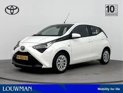 Wit Gebruikt 2022 Toyota Aygo X-play Hatchback | € 13.245 (Goede deal)