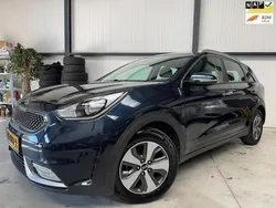 Blauw Gebruikt 2017 Kia Niro SUV | € 14.950 (Eerlijke prijs)