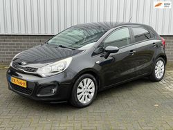 Zwart Gebruikt 2013 Kia Rio Hatchback | € 5.249 (Eerlijke prijs)