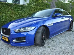 Blauw Gebruikt 2017 Jaguar XE Portfolio Sedan | € 9.900 (Eerlijke prijs)
