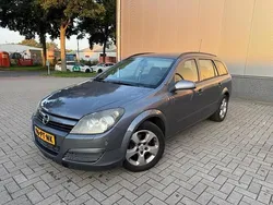 Grijs Gebruikt 2004 Opel Astra Enjoy Stationwagen | € 2.250 (Iets duurder)