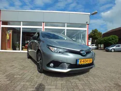 Grijs Gebruikt 2017 Toyota Auris Hybrid Hatchback | € 16.950 (Iets duurder)