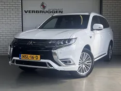 Wit Gebruikt 2020 Mitsubishi Outlander P-HEV Instyle SUV | € 27.950 (Iets duurder)