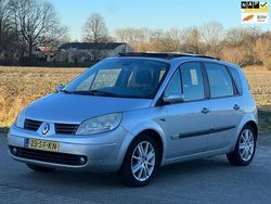 Grijs Gebruikt 2006 Renault Scénic II MPV | € 1.450 (Eerlijke prijs)