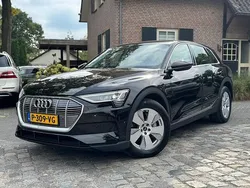 Zwart Gebruikt 2022 Audi e-tron Premium SUV | € 31.888