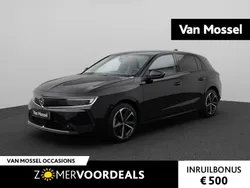 Zwart, metallic lak Gebruikt 2022 Opel Astra Business Edition Hatchback | € 27.900 (Iets duurder)