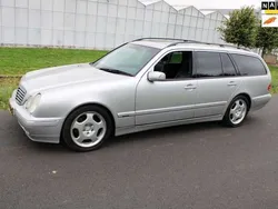 Grijs, metallic lak Gebruikt 2001 Mercedes E430 Avantgarde Sedan | € 9.950