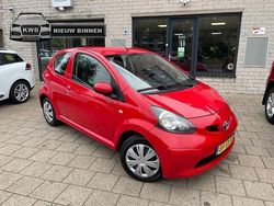 Rood Gebruikt 2007 Toyota Aygo Hatchback | € 1.450 (Iets duurder)