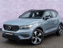Grijs Gebruikt 2022 Volvo XC40 R-Design SUV | € 37.399 (Iets duurder)