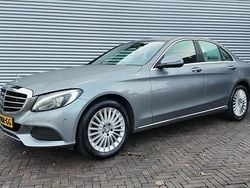 Grijs Gebruikt 2015 Mercedes C180 Sedan | € 16.985 (Eerlijke prijs)