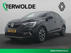 Zwart, metallic lak Gebruikt 2023 Renault Arkana Evolution SUV | € 24.945 (Goede deal)
