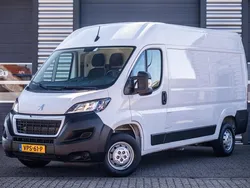 Wit Gebruikt 2022 Peugeot Boxer Premium Van | € 18.940 (Eerlijke prijs)