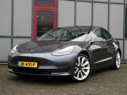 Grijs Gebruikt 2019 Tesla Model 3 Long Range Sedan | € 24.200 (Eerlijke prijs)