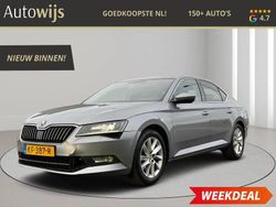 Grijs Gebruikt 2016 Skoda Superb Business Line Hatchback | € 10.895 (Iets duurder)