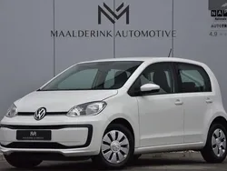 Wit Gebruikt 2017 VW up! move up! Hatchback | € 11.890 (Eerlijke prijs)