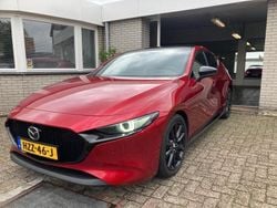 Rood Gebruikt 2020 Mazda 3 Hatchback | € 19.750 (Eerlijke prijs)