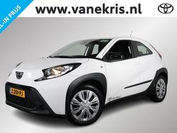 Wit Gebruikt 2024 Toyota Aygo Play Hatchback | € 18.500 (Eerlijke prijs)