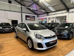 Grijs Gebruikt 2017 Kia Rio Sedan | € 8.550