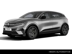 , metallic lak Nieuw 2025 Renault Mégane Evolution Hatchback | € 35.433 (Eerlijke prijs)