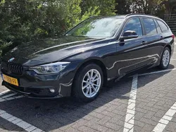 Zwart Gebruikt 2017 BMW 320 Stationwagen | € 15.750 (Goede deal)