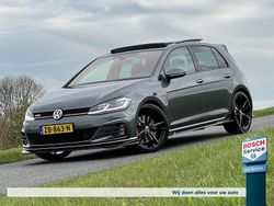 Grijs (metallic) Gebruikt 2018 VW Golf VII Design Hatchback | € 26.500 (Super prijs)
