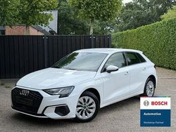 Wit Gebruikt 2022 Audi A3 Sportback Business Hatchback | € 22.900 (Goede deal)