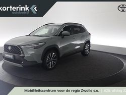 Groen Gebruikt 2025 Toyota Corolla Cross Style SUV | € 37.950 (Eerlijke prijs)