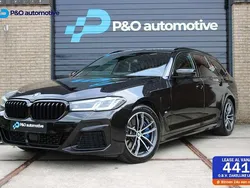 Zwart Gebruikt 2021 BMW 530e Executive Stationwagen | € 33.285 (Goede deal)