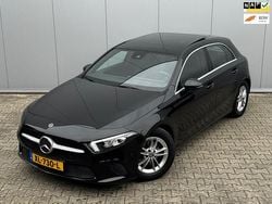 Zwart Gebruikt 2019 Mercedes A180 Business Hatchback | € 22.995 (Goede deal)