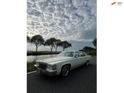 Geel Gebruikt 1984 Cadillac Deville Sedan | € 6.950