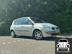Grijs Gebruikt 2004 Renault Scénic II Dynamique MPV | € 1.499 (Eerlijke prijs)