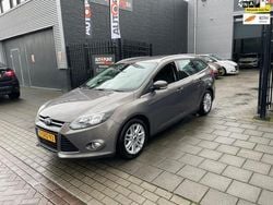 Bruin, metallic lak Gebruikt 2013 Ford Focus Stationwagen | € 4.999 (Eerlijke prijs)