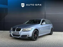 Blauw, metallic lak Gebruikt 2010 BMW 318 Stationwagen | € 9.999 (Duur)