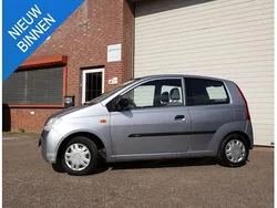 Grijs Gebruikt 2003 Daihatsu Cuore Hatchback | € 999 (Goede deal)
