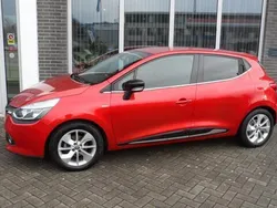 Rood Gebruikt 2016 Renault Clio IV LIMITED Hatchback | € 8.400 (Eerlijke prijs)