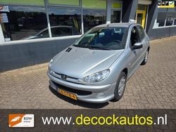 Grijs Gebruikt 2008 Peugeot 206 Forever Hatchback | € 2.440 (Iets duurder)