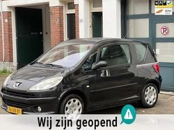 Zwart Gebruikt 2007 Peugeot 1007 Hatchback | € 1.950 (Eerlijke prijs)